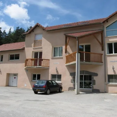 Hotel Du Bout Du Monde 3*