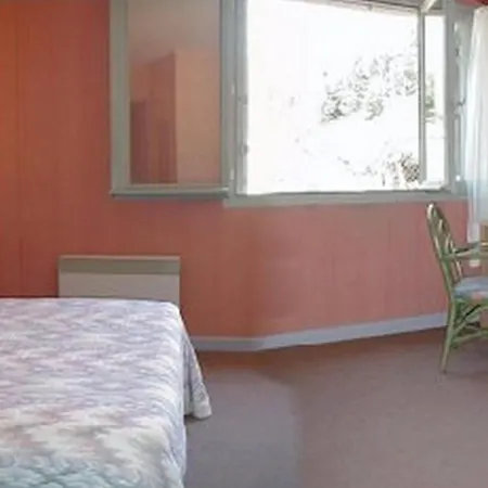 Hotel Du Bout Du Monde Saint-Flour (Cantal)