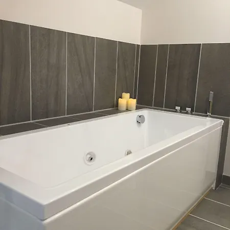 Hotel Du Bout Du Monde 3*