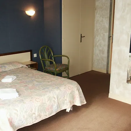 Hotel Du Bout Du Monde Saint-Georges (Cantal)