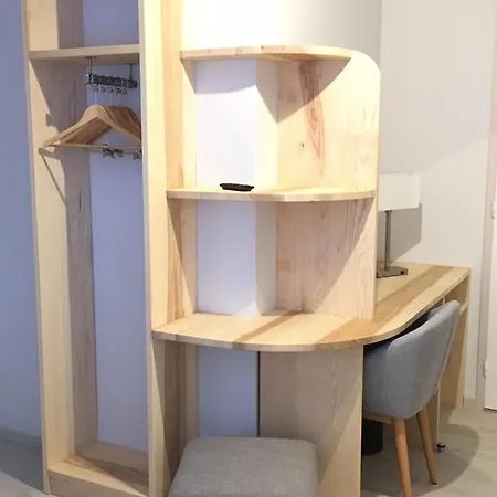 Hotel Du Bout Du Monde Saint-Georges (Cantal)