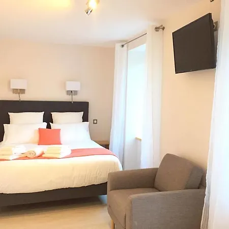 Du Bout Du Monde Hotel Saint-Georges (Cantal)